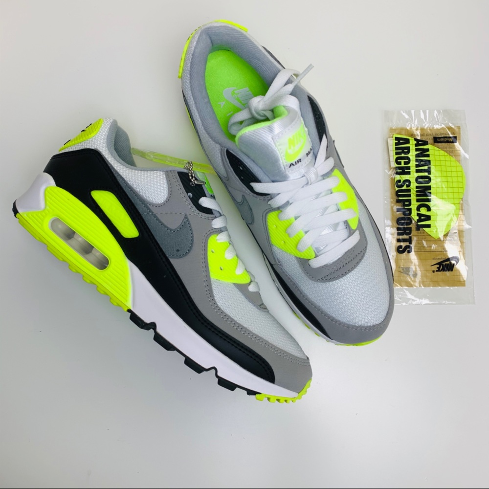 Nike Air Max 90 - Picture 2 of 10